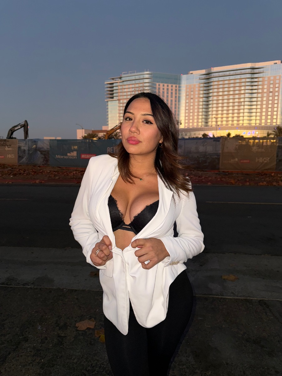 Take a pause and enjoy Ali Cruz — streaming from Salta