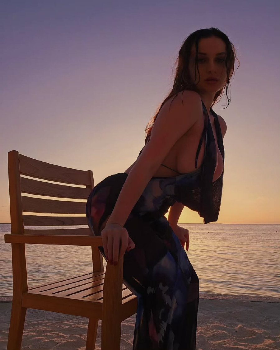 Sexy girl Miranda Faith nude in Salta