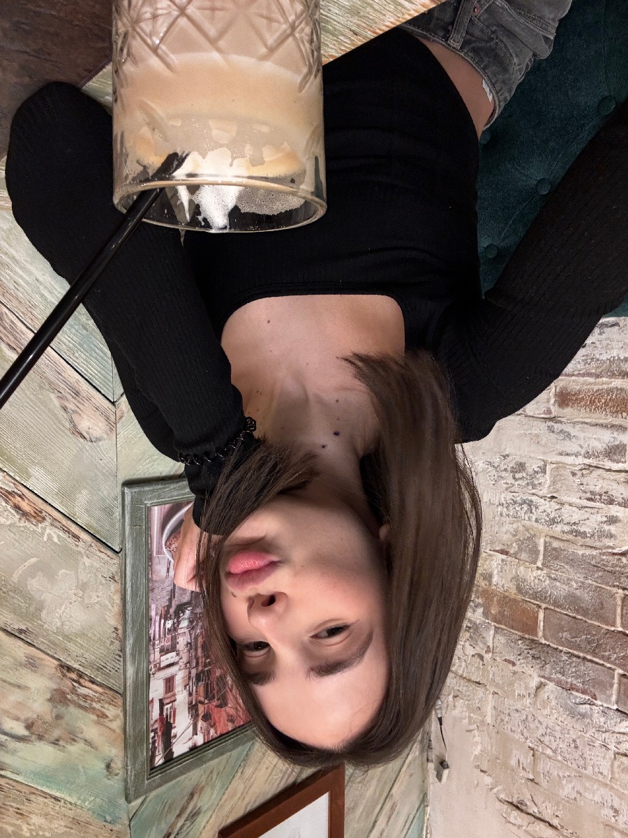 Fresh photos, fresh mood — Tina online in Salta